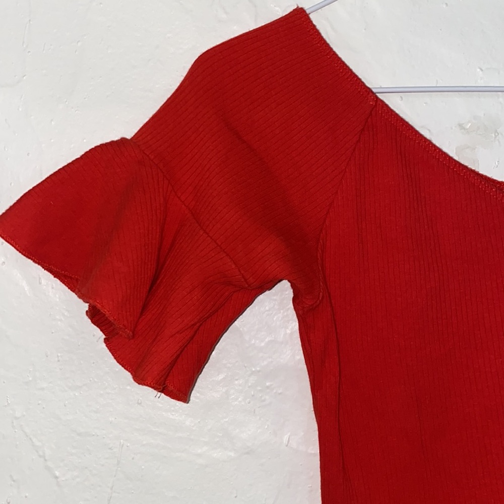 dilvin Red Ruffle Crop Top - Picture 3 of 4